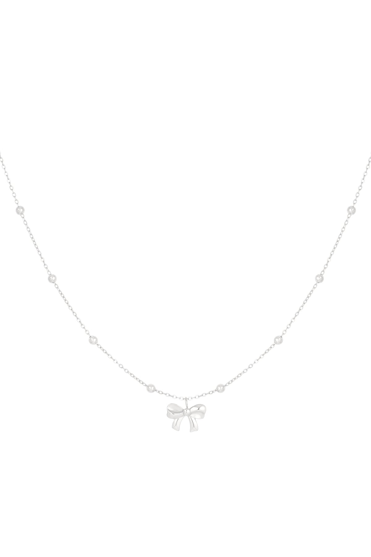 ketting met balletjes en strikje